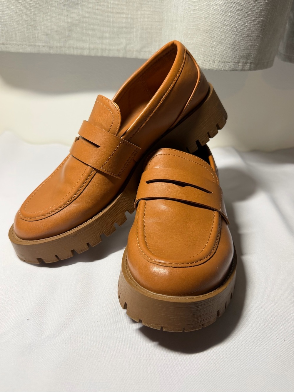 Madden Girl Size 8 Loafers